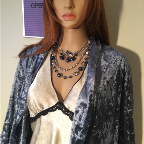 Blue crushed velvet belted jacket size M - Picture 8 of 8